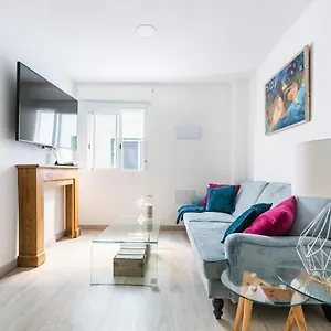 https://blu-vegueta.in-canary-islands.com